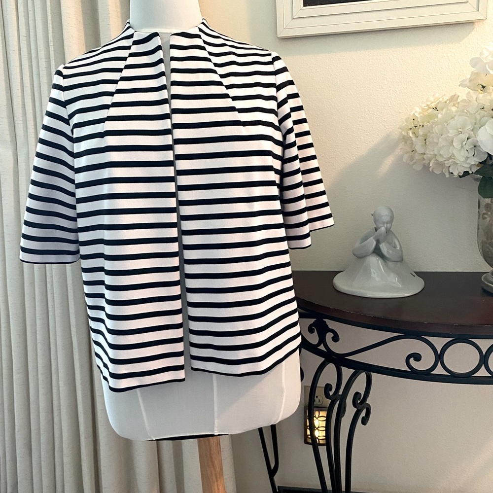 🌝 Cute Chico’s knit jacket 🌝